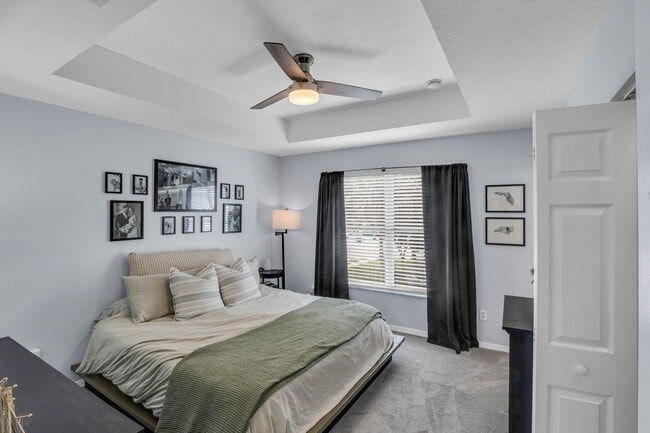 Building Photo - 4947 Grinnell St