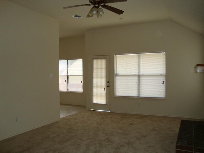 Building Photo - 1007 Black Locust Drive West