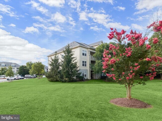Building Photo - 9150 Gracious End Ct