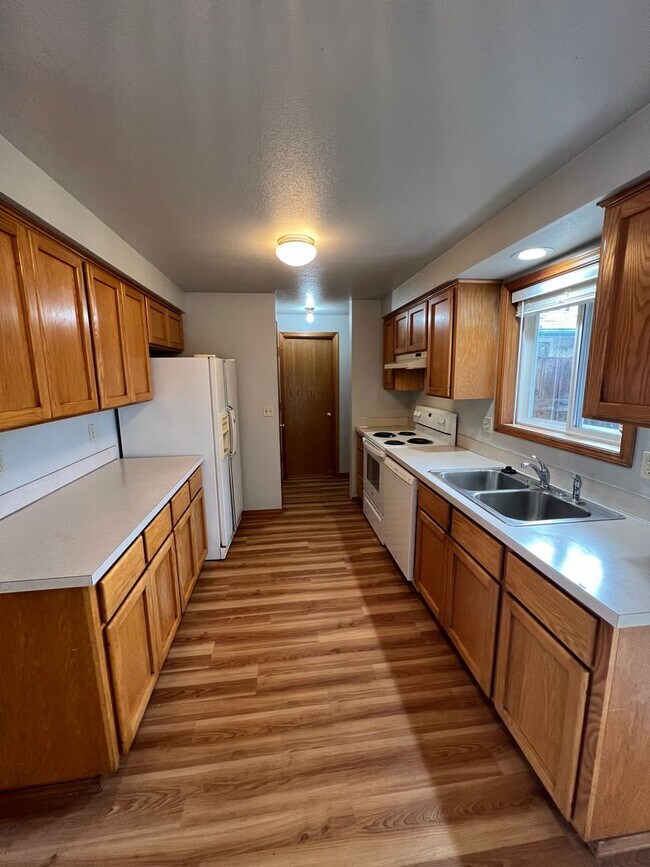 Building Photo - 2144 N 20th St