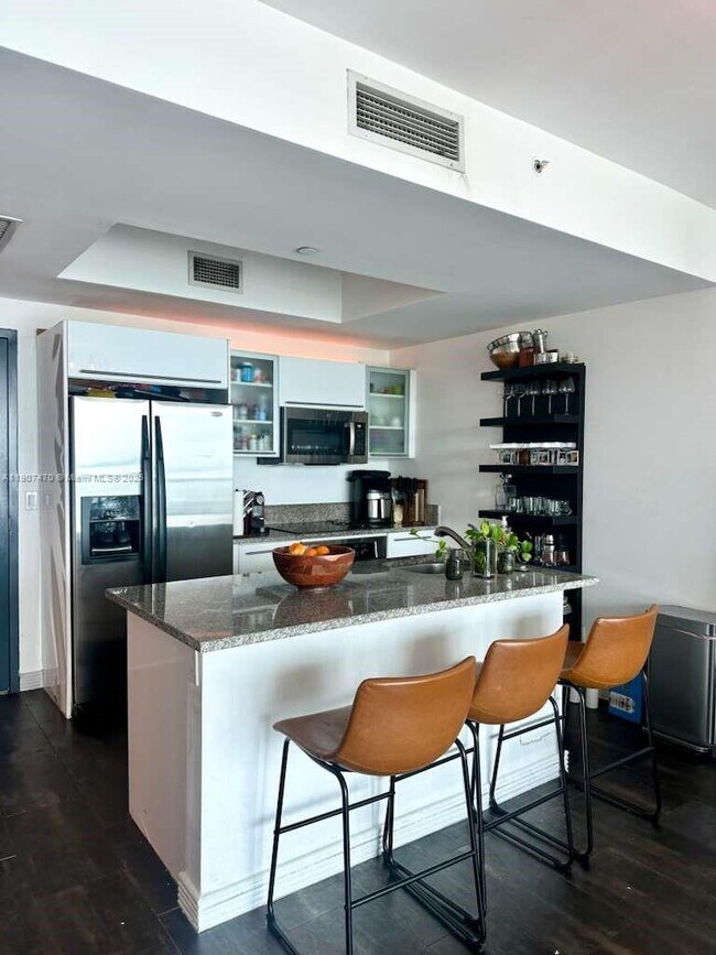 Building Photo - 888 Biscayne Blvd