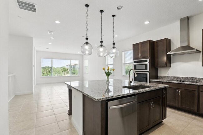 Building Photo - 9820 Bucklow Hill Dr