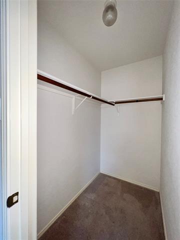 Building Photo - 5917 Vineyard Ln
