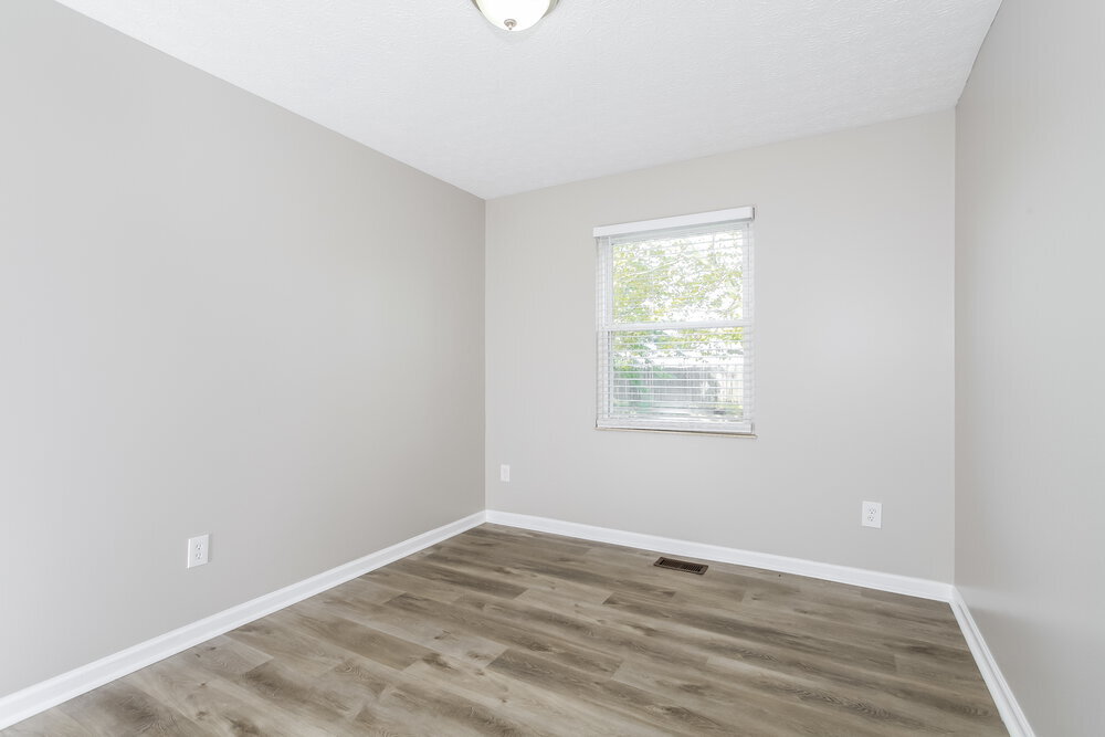 Building Photo - 5560 Deer Hill Dr