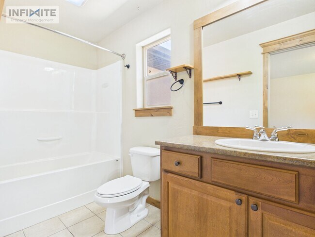 Building Photo - 50 Sage Bloom Ct
