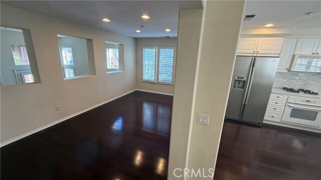 Building Photo - 70 Chula Vista