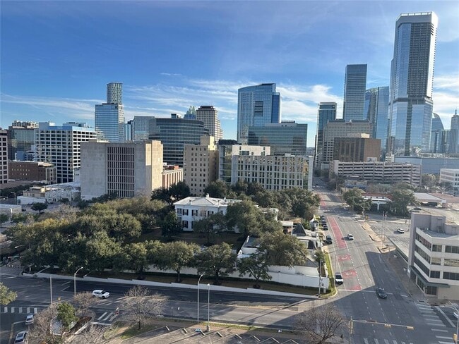 Building Photo - 1122 Colorado St