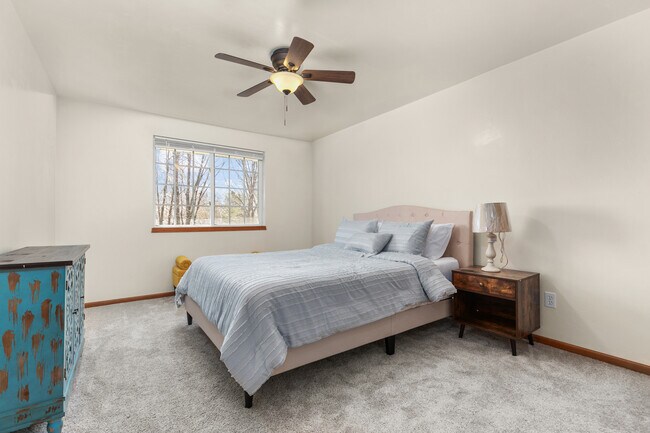 Building Photo - 1893 N Margaret St