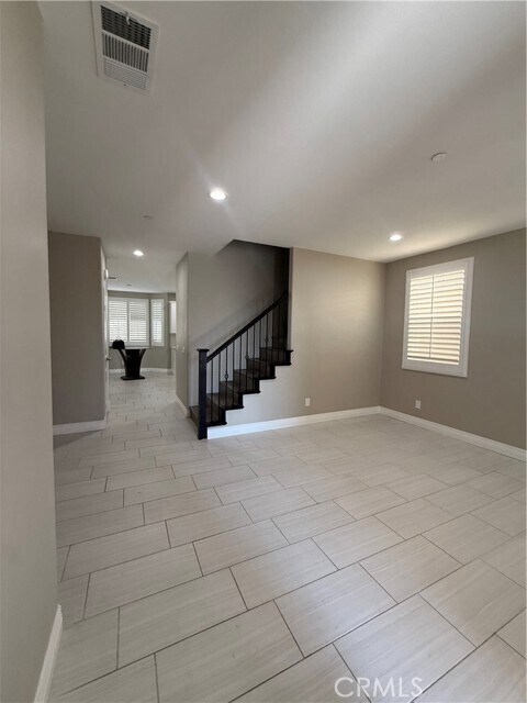 Building Photo - 654 W Margarita Dr