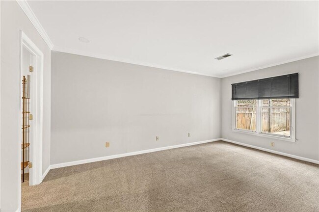 Building Photo - 1486 Briaroaks Trail NE