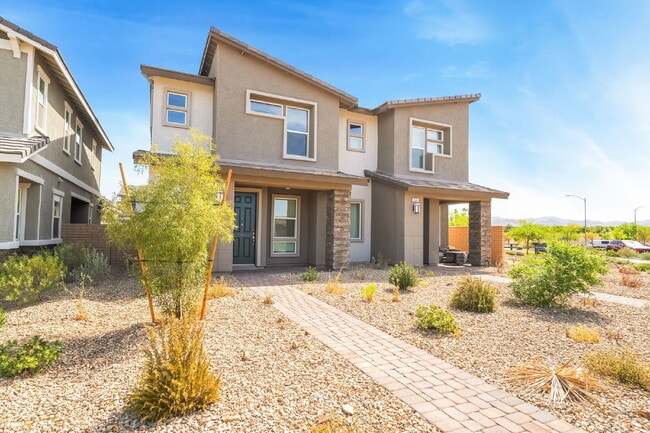 Building Photo - 3 Bedroom Townhome for Rent in Cadence Henderson | Solar Home | Master-Planned Community Near Las...