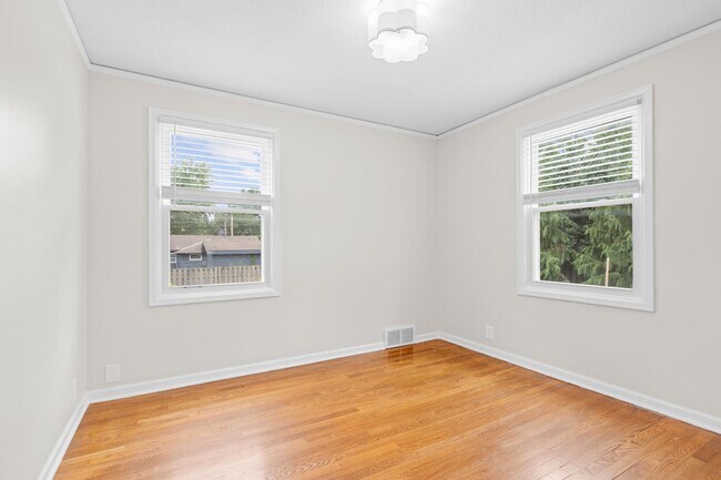 Building Photo - 6717 W 77th Terrace
