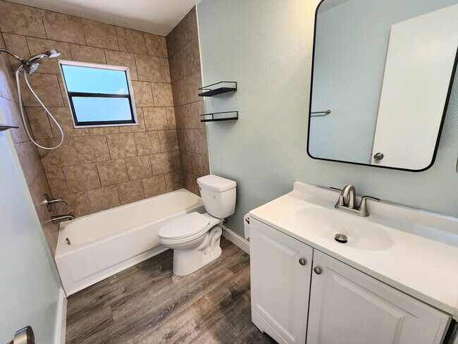 Building Photo - 1773 Tifton Terrace S