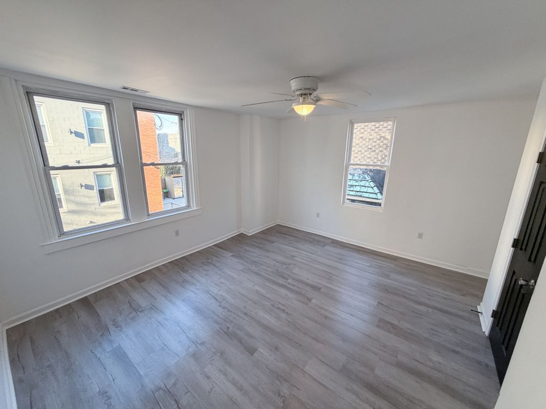 Building Photo - 1621 N 33rd St