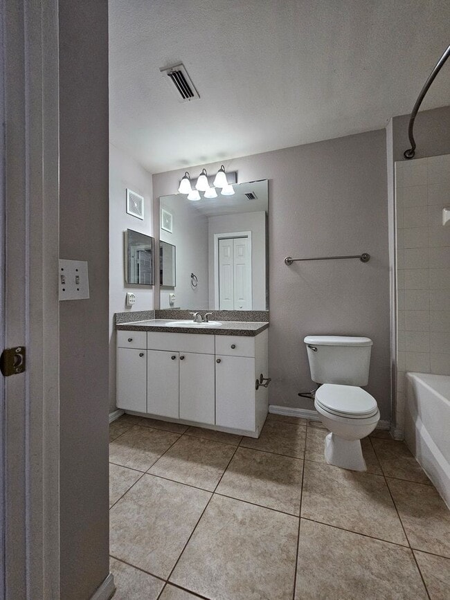Building Photo - A small, gated community close to UNF, St....