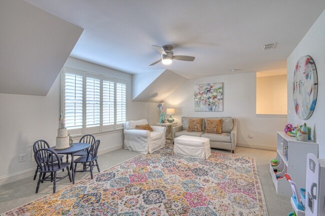 Building Photo - 3779 Wareham Dr