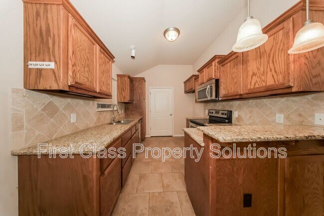 Building Photo - 19613 Allergando Ln