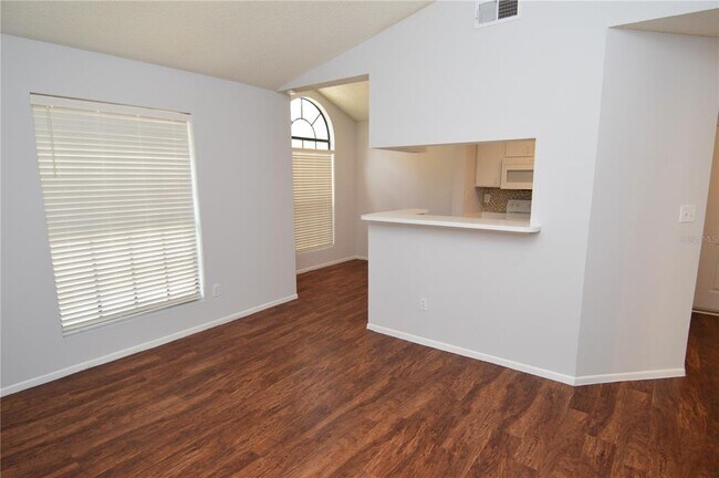 Building Photo - 8625 Mallard Reserve Dr