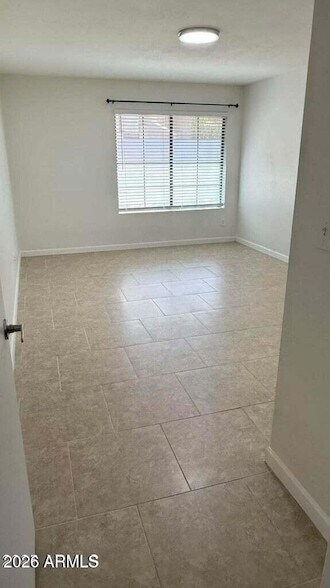 Building Photo - 925 N College Ave