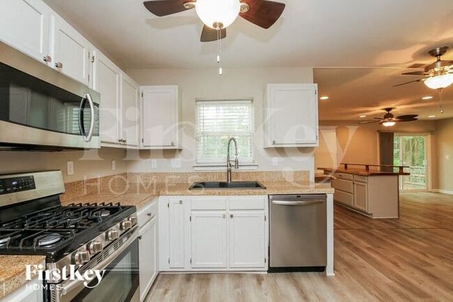 Building Photo - 7612 Summerchase Trail