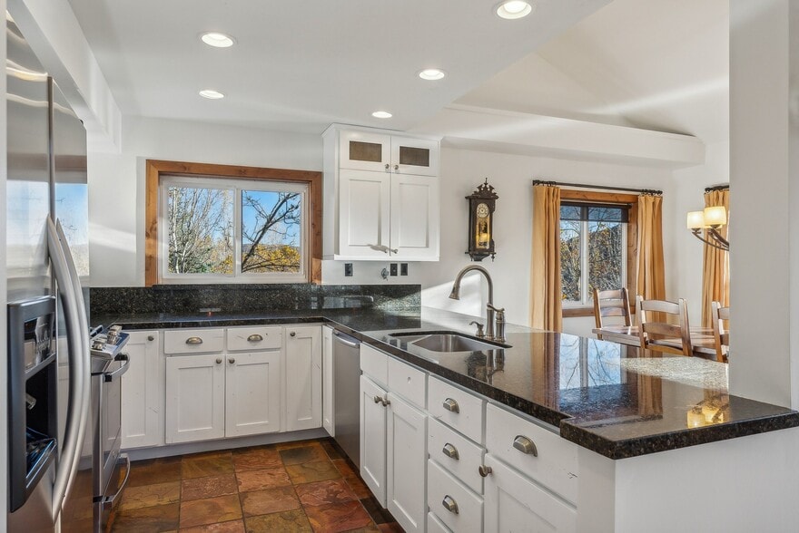 Building Photo - 7240 Buckboard Dr