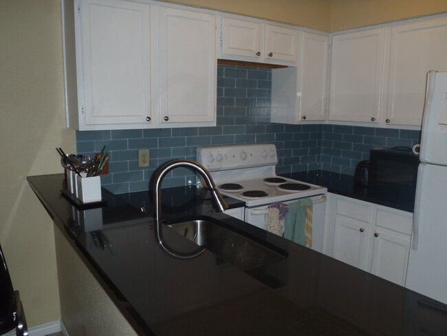 Building Photo - 1915 Crossgate Park