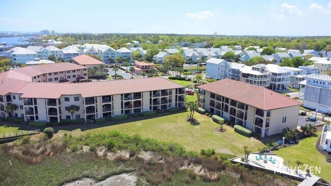 Building Photo - 111 Spencer Farlow Dr-