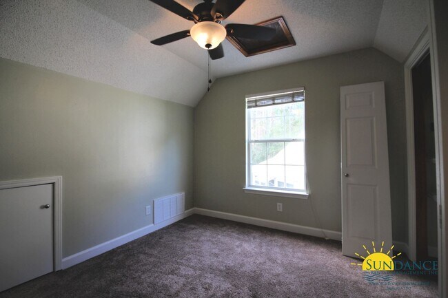 Building Photo - Great 3 Bedroom Home in Fort Walton Beach