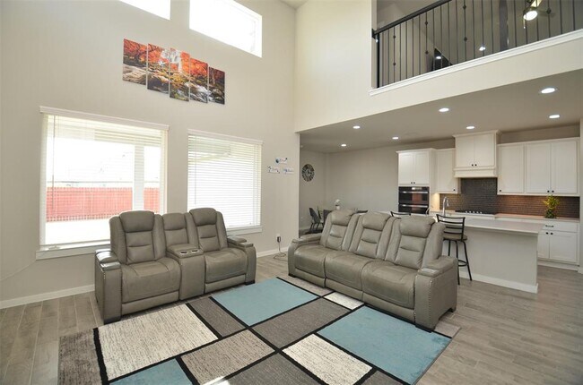 Building Photo - 28615 Halle Ray Dr