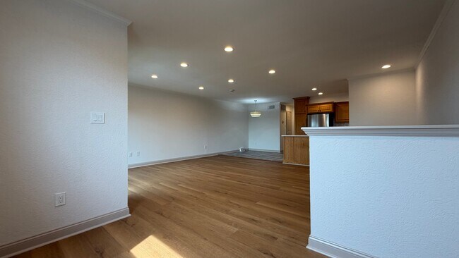 Building Photo - 9168 Ellie Dr