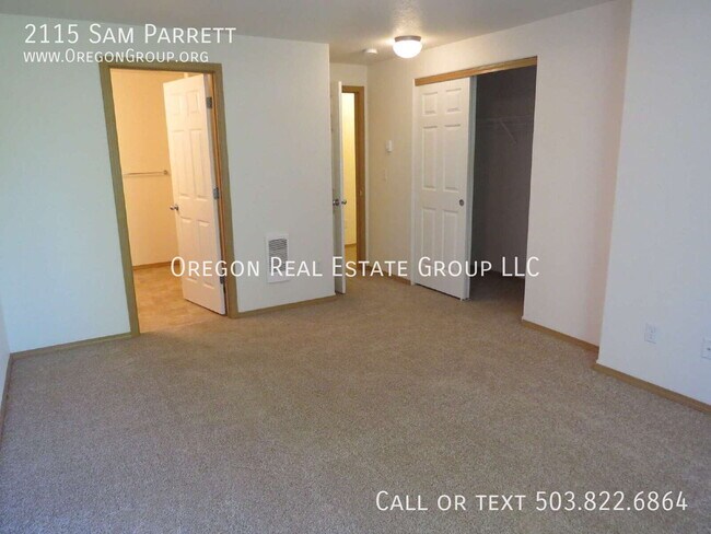 Building Photo - 2115 Sam Parrett Dr