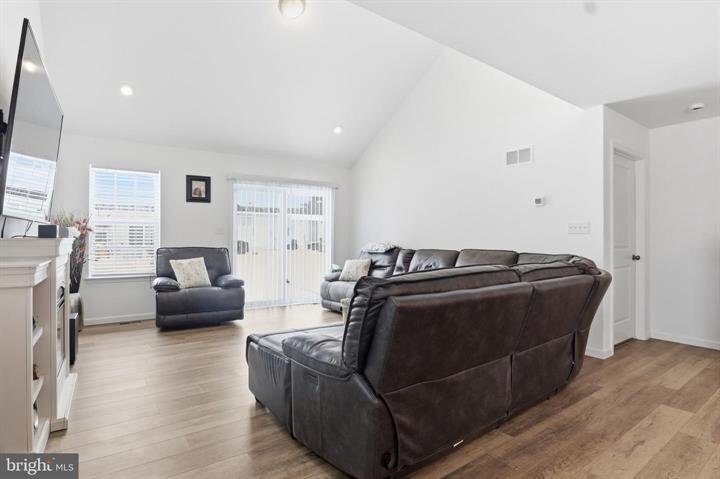 Building Photo - 7450 St Patrick Ct
