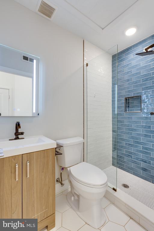 Building Photo - 1535 N 6th St