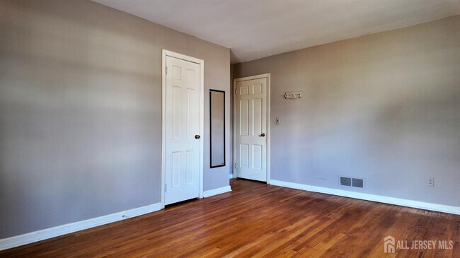 Building Photo - 221 Wyckoff Ave