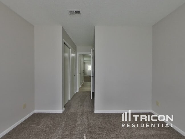 Building Photo - 2840 Redland Ln