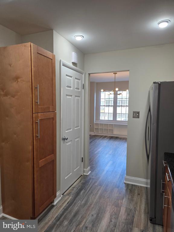 Building Photo - 412 3rd St