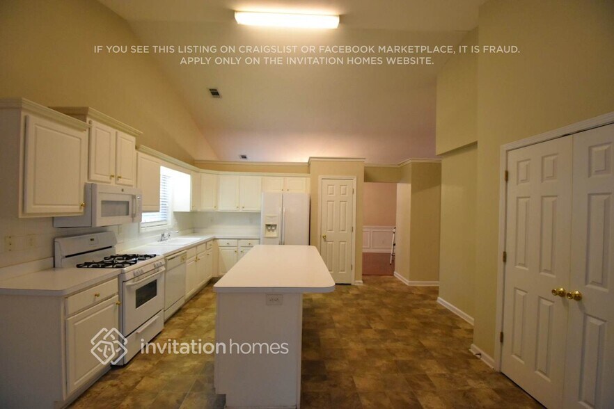 Building Photo - 7875 Brands Hatch Blvd