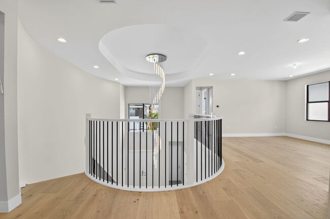 Building Photo - 8521 Ganton Dr