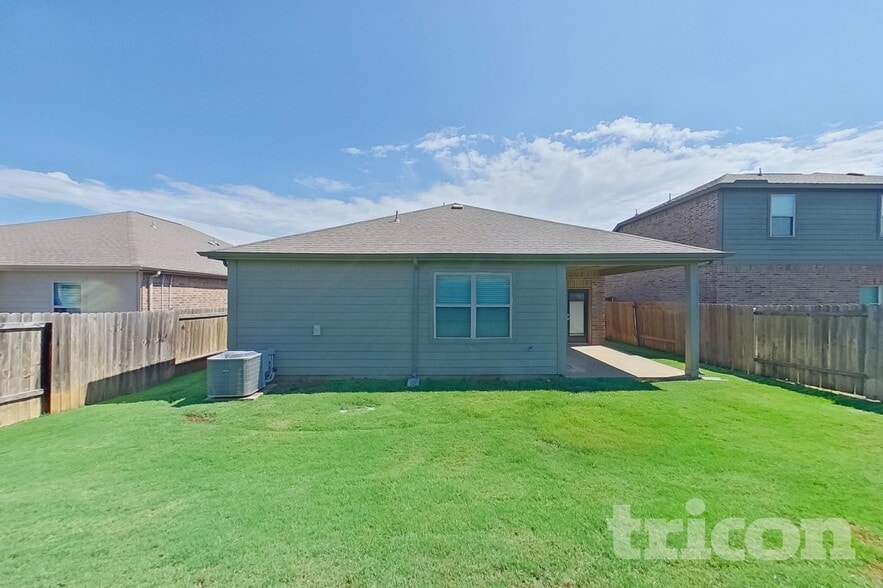 Building Photo - 2108 Barrow St