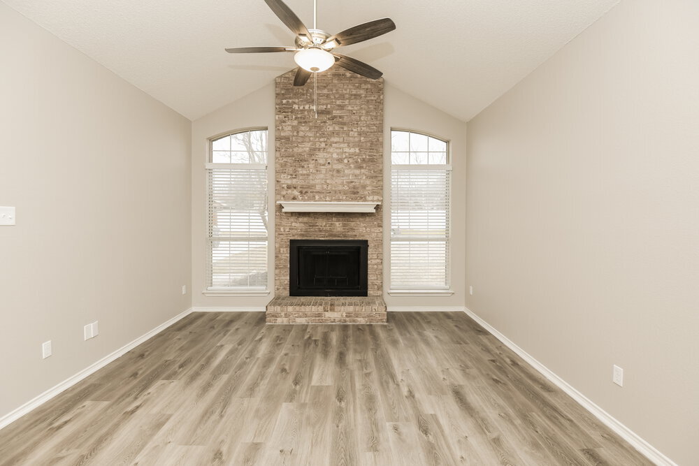 Building Photo - 5708 Shady Springs Trail