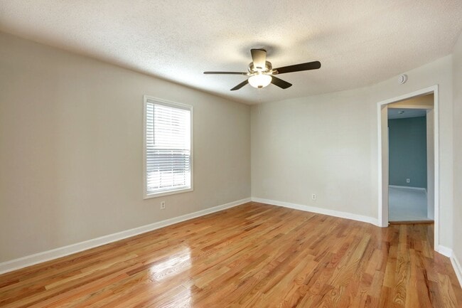 Building Photo - Renovated Single Family - Three Bedroom, Two Bathroom