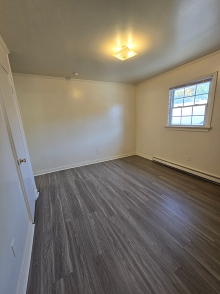 Building Photo - 6100 Strathmore Rd