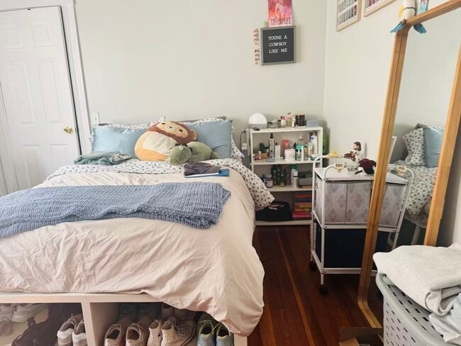 Building Photo - 23 Alexander Ave