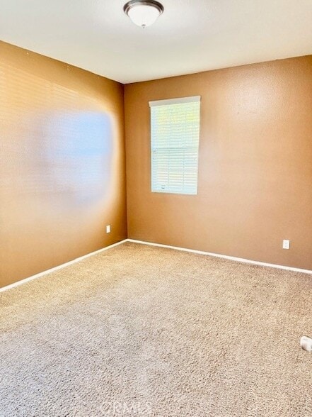 Building Photo - 1844 Paradise Way