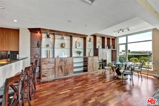 Building Photo - 3141 Michelson Dr