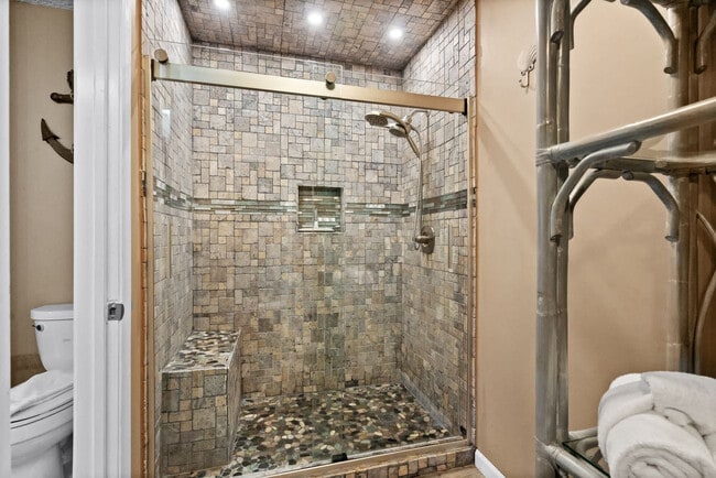Building Photo - 30A Indian Oak Ln