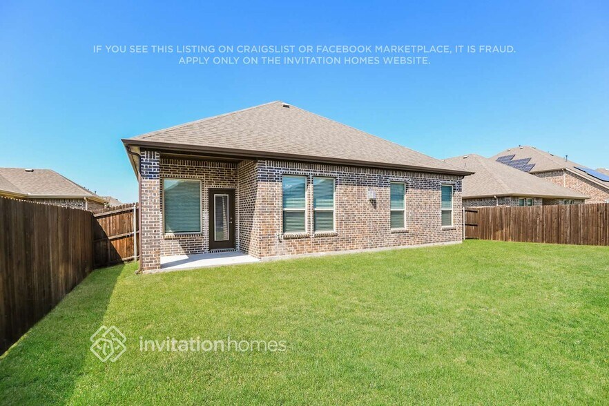 Building Photo - 3089 Maverick Dr