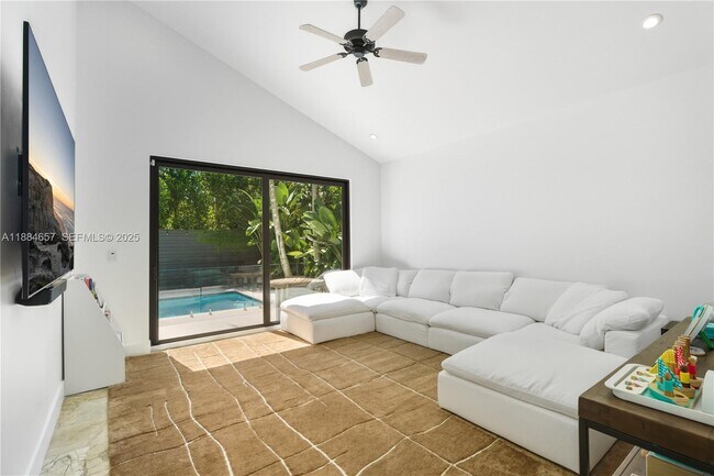 Building Photo - 3782 El Prado Blvd