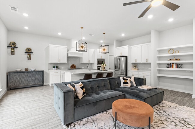 Building Photo - 2315 Rook Dr