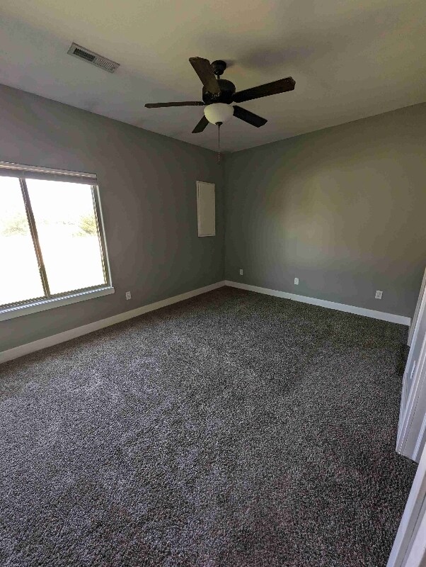 Building Photo - 3348 Sunflower Dr